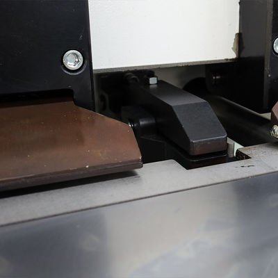 Dikey Cnc Sac Kesme Makinası Alüminyum Sac Kanal Açma Makinası Hidrolik